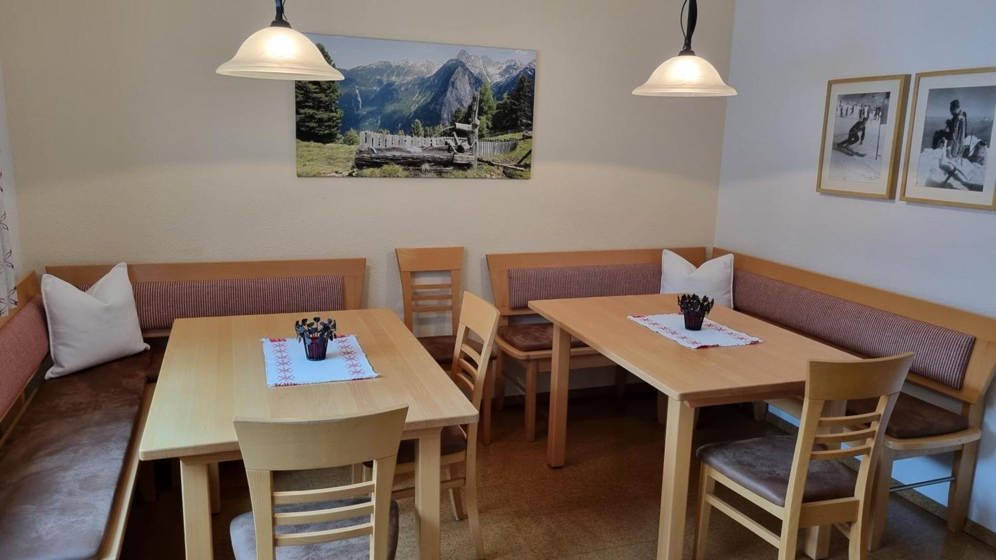 Hotel Haus Alpengluehn à Sautens Extérieur photo