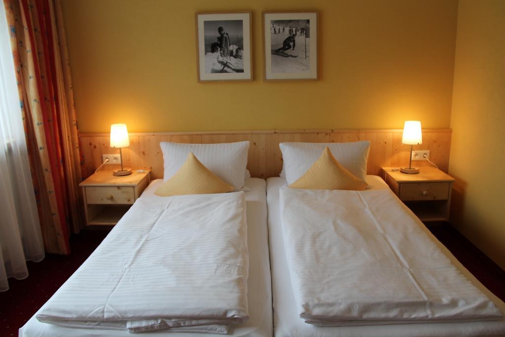 Hotel Haus Alpengluehn à Sautens Chambre photo