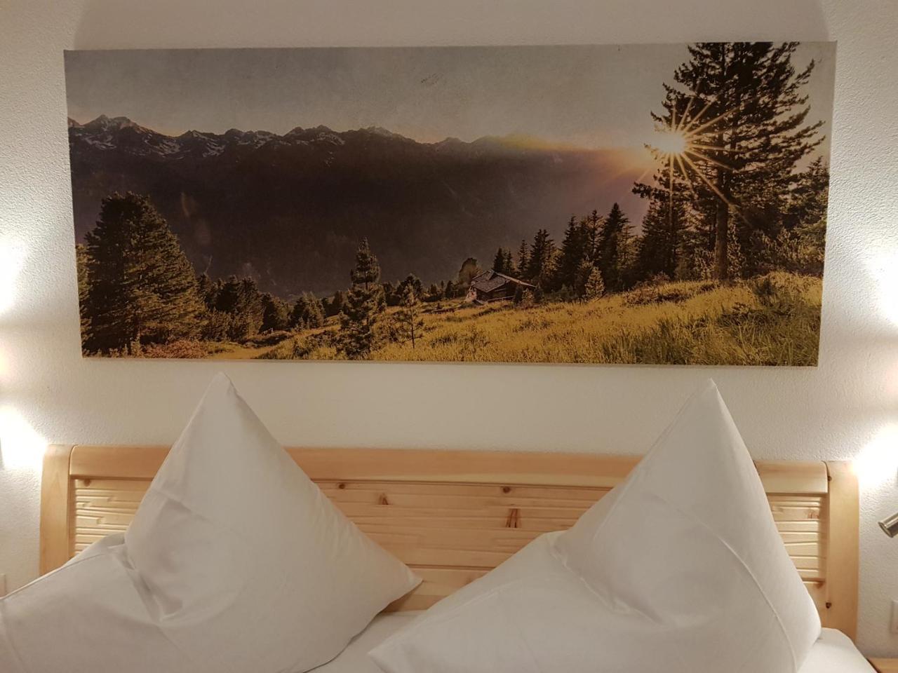 Hotel Haus Alpengluehn à Sautens Extérieur photo